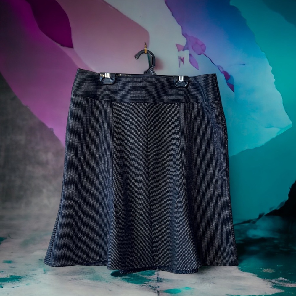 Maurices Ladies 7/8 Black Skirt w/Microdot Pinstriping